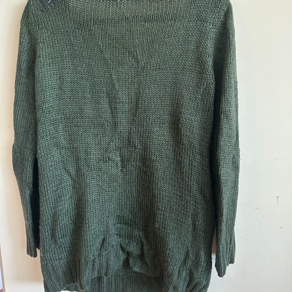 sweater - Picture 2 of 2